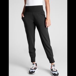 NWOT-Athleta Black Venice Jogger, Small Petite